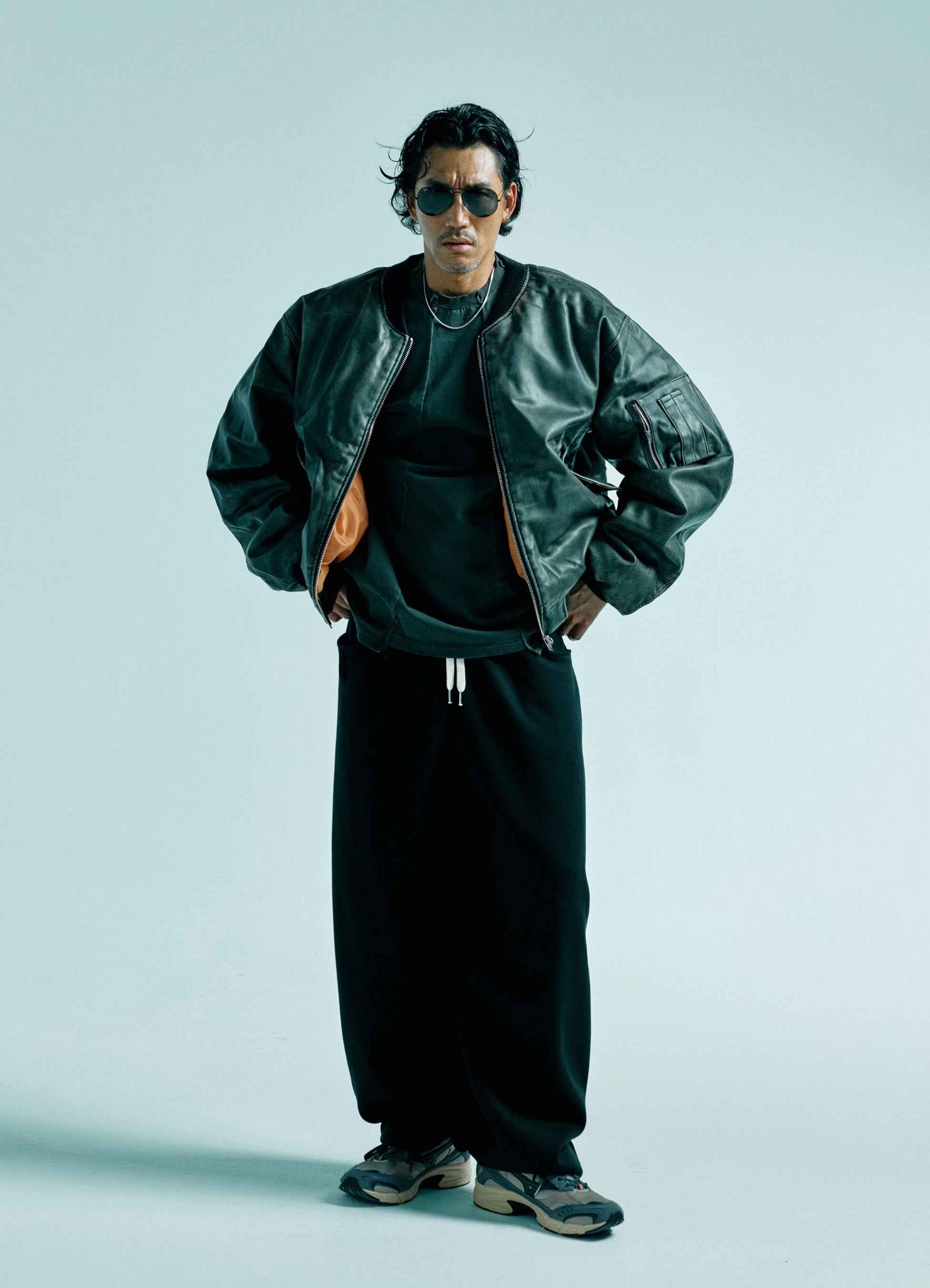 Brown washed leather aviation padding