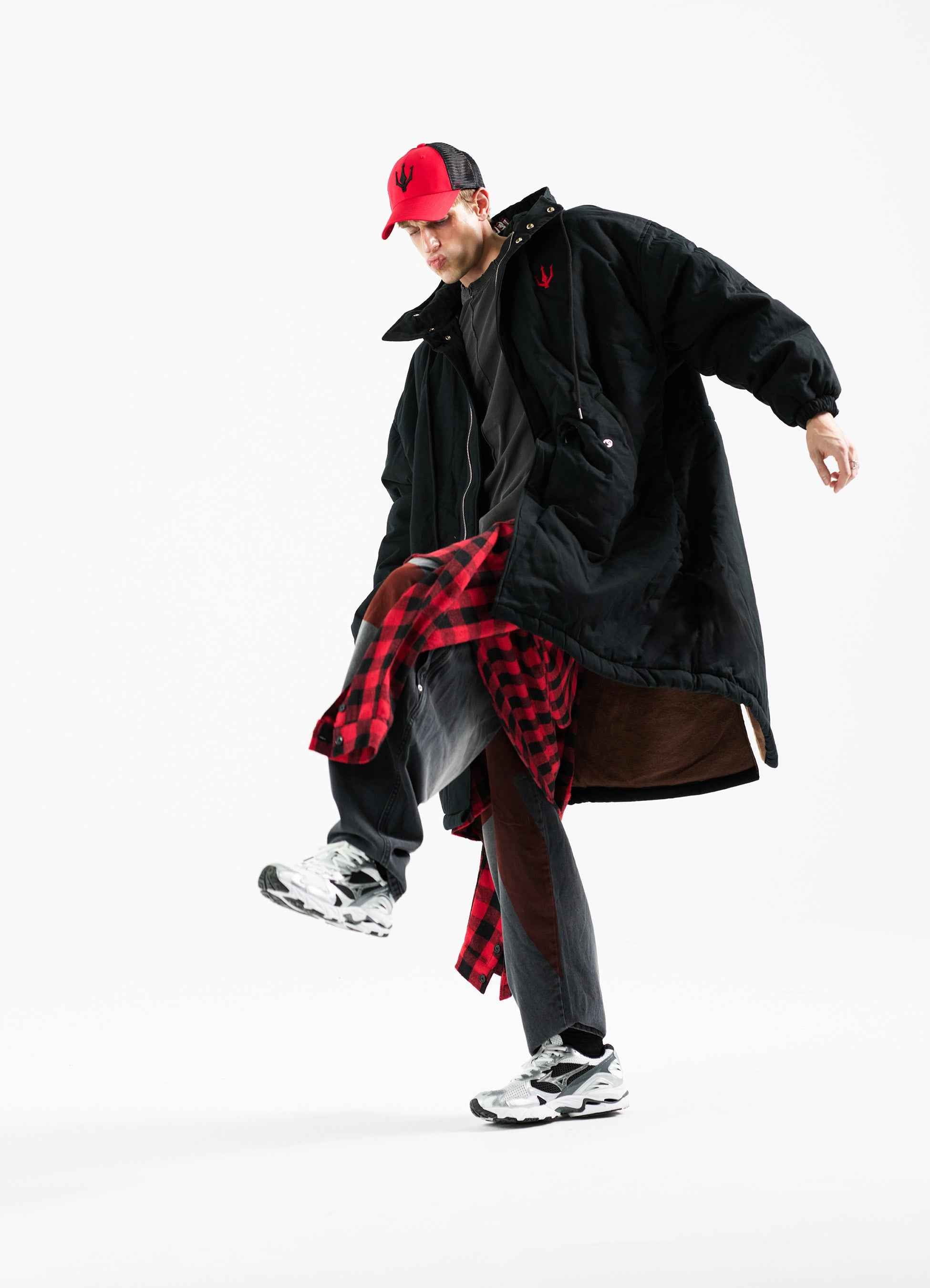 URBAN FORCE Long Padding_ Black