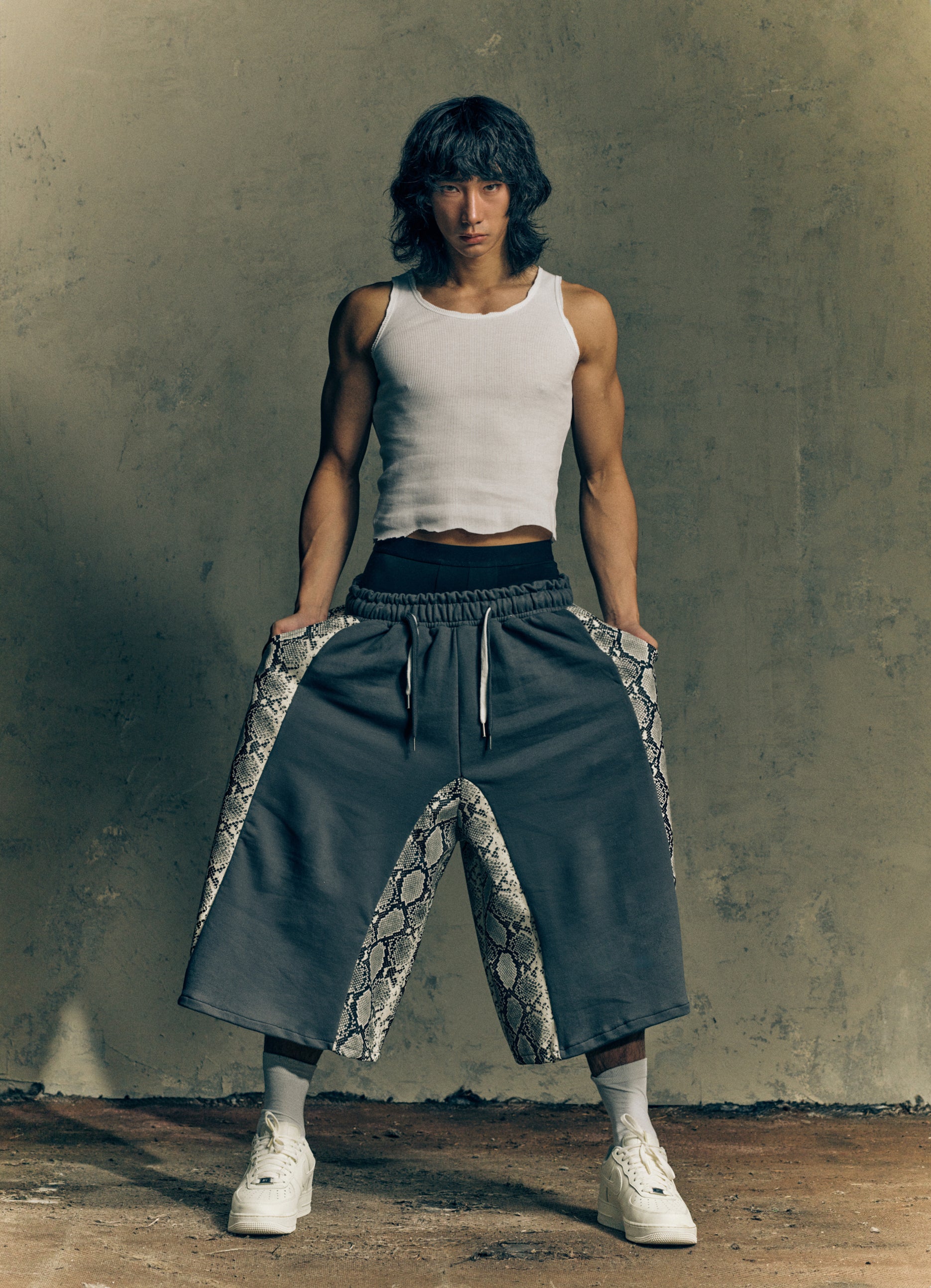 LOW FLOW SHORTS - GRAY