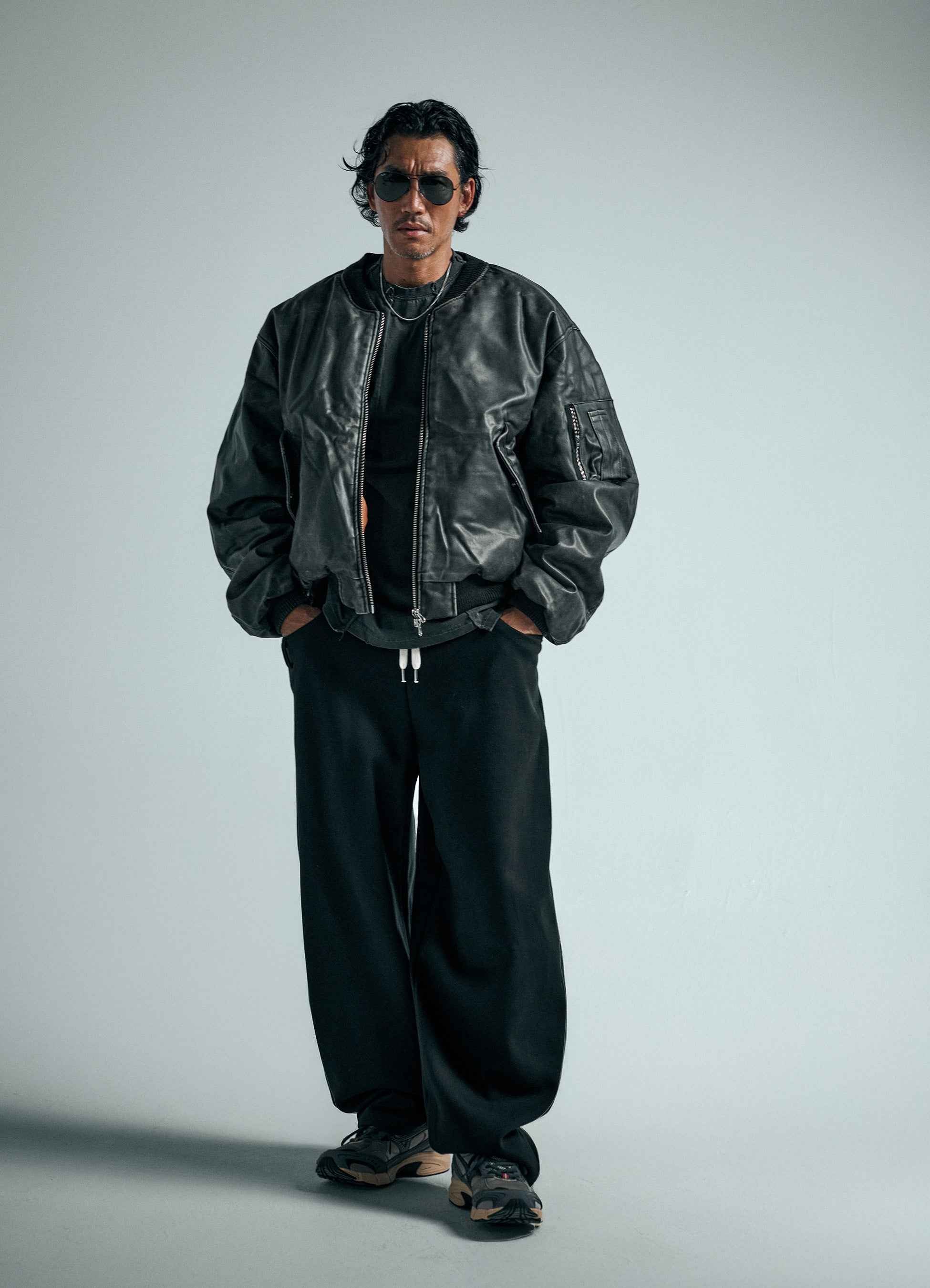 Brown washed leather aviation padding