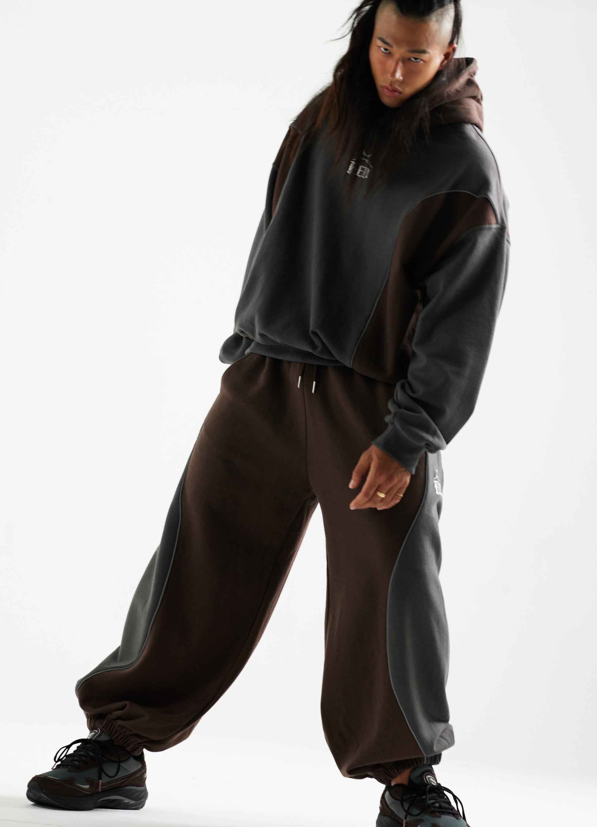 Gray-brown two-tone comfy sweatpants