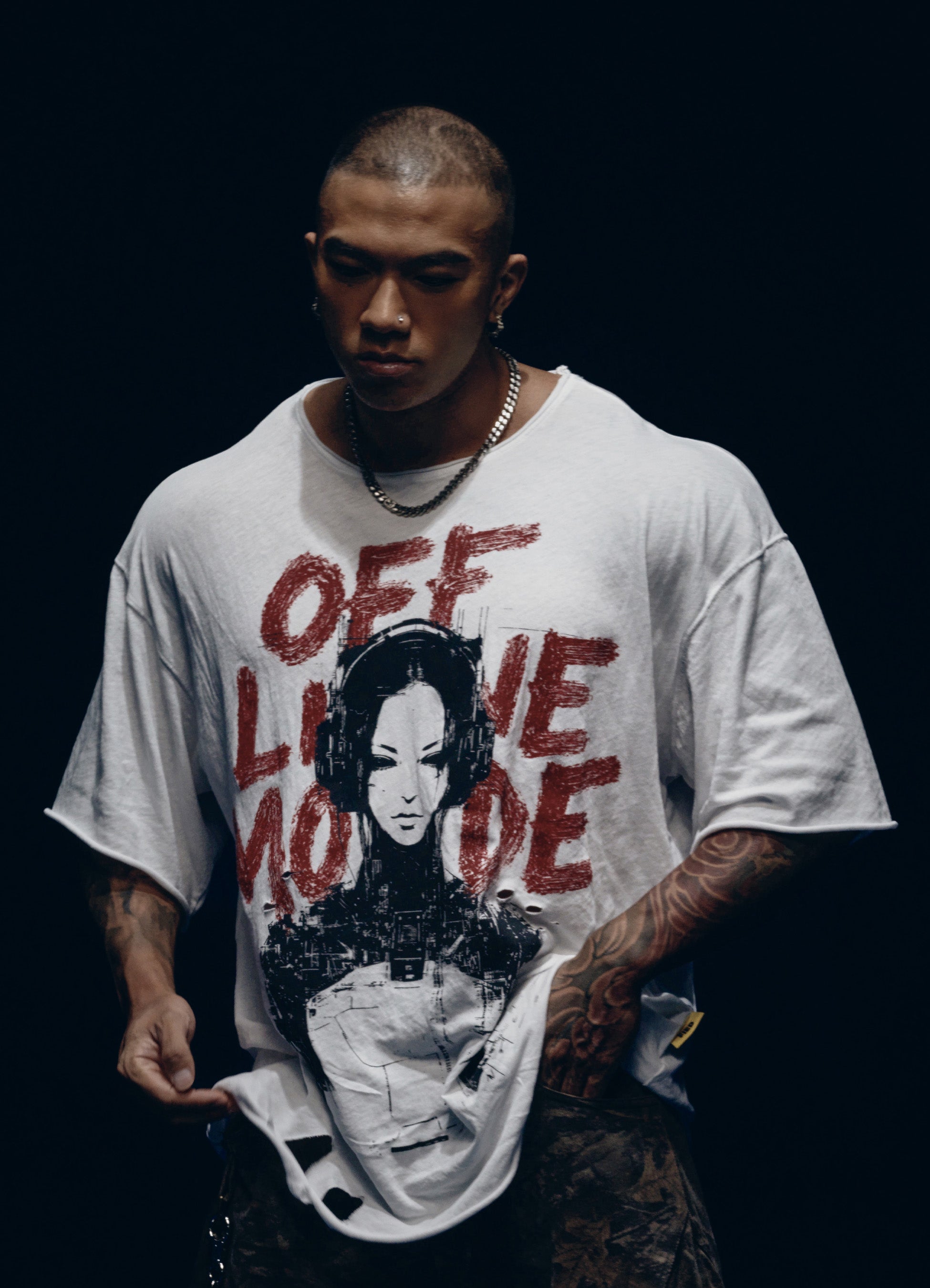 OFFLINE MODE TEE