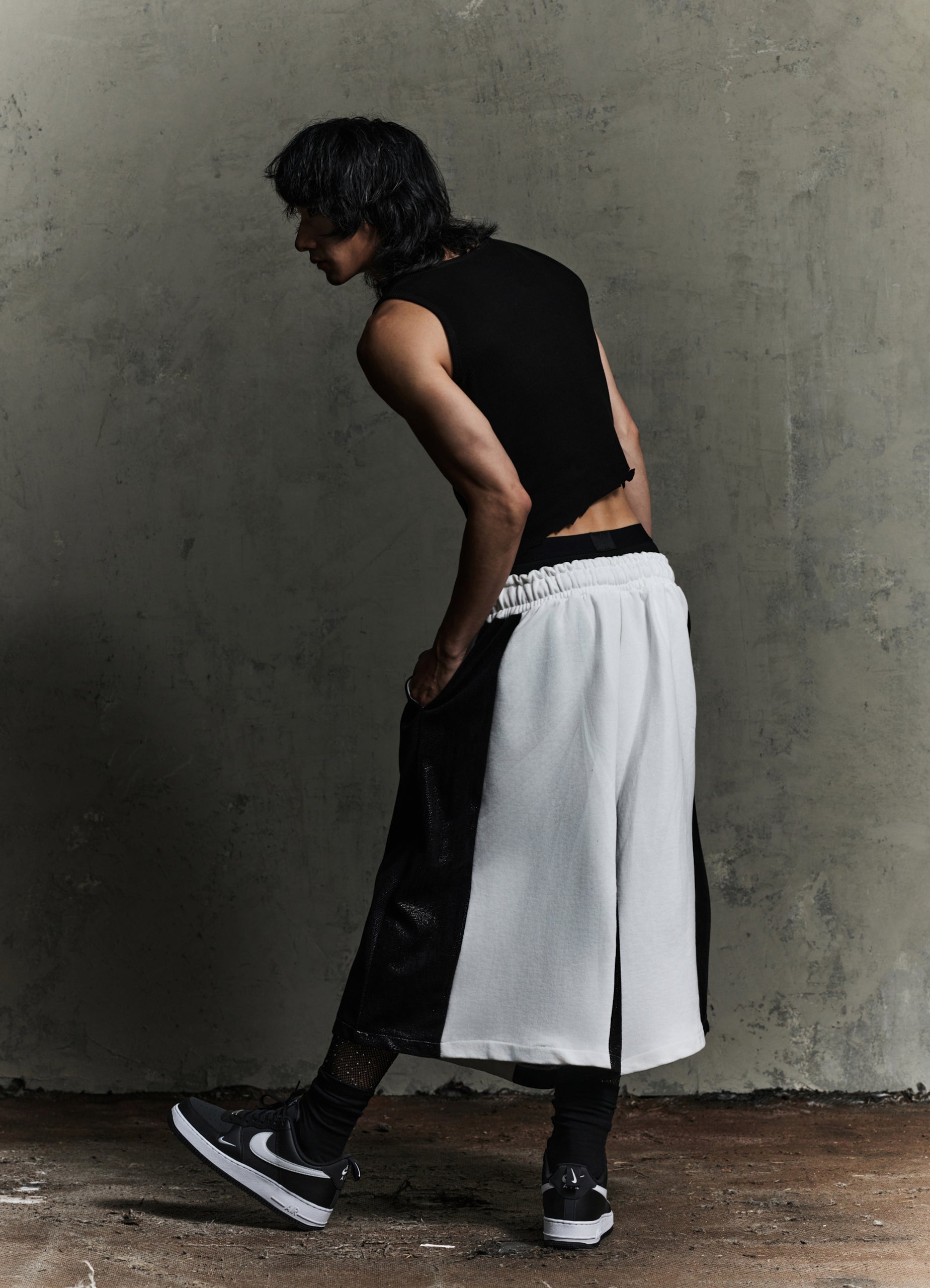 LOW FLOW SHORTS - WHITE&BLACK