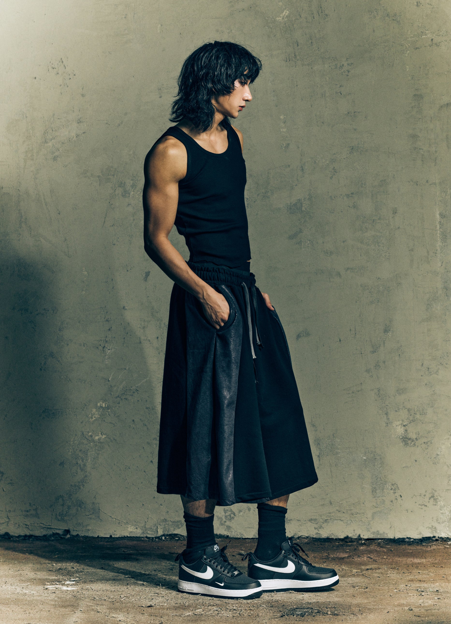 LOW FLOW SHORTS - BLACK