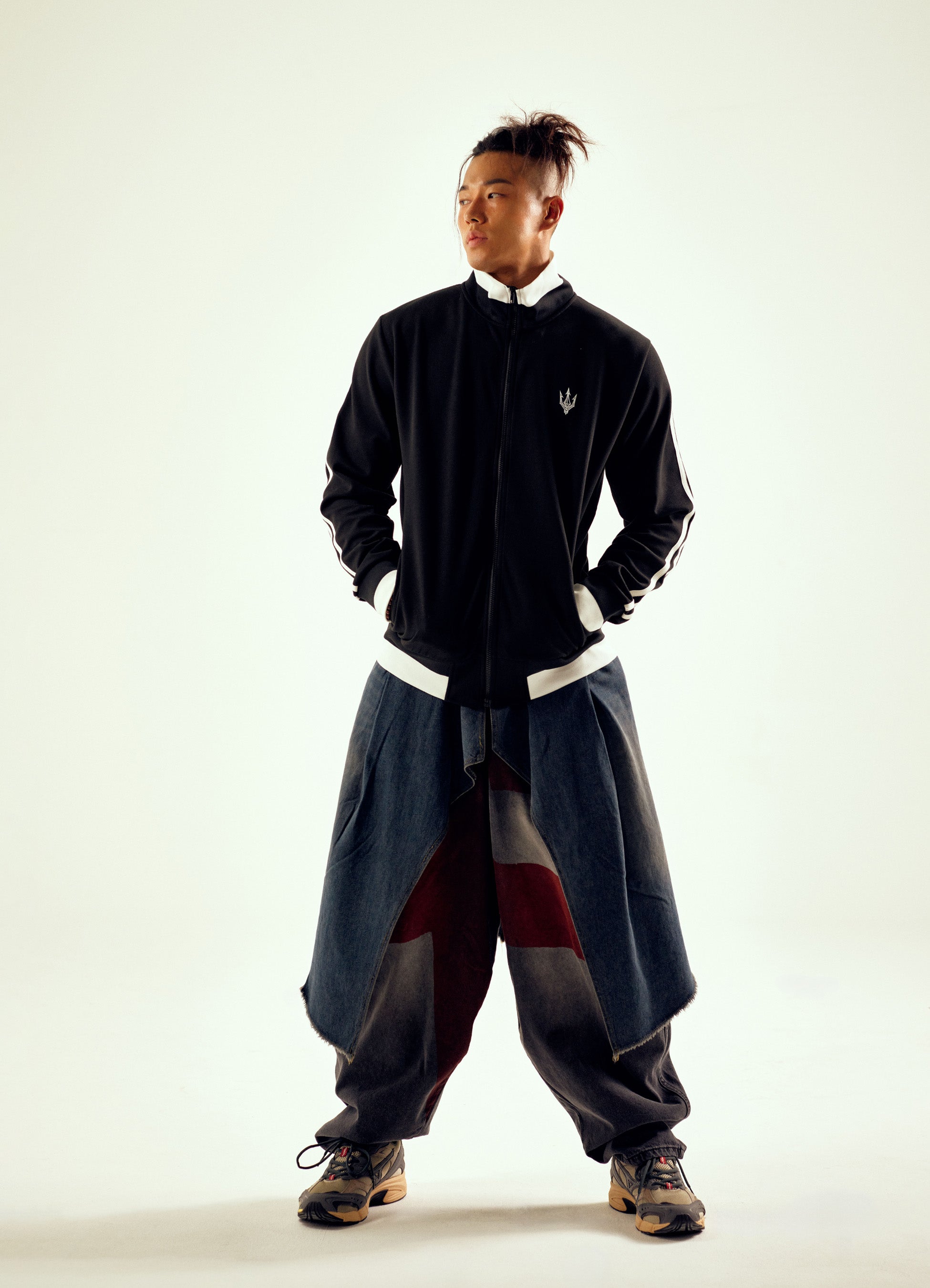 FIED_SWALLOW TRACK TOP BLACK