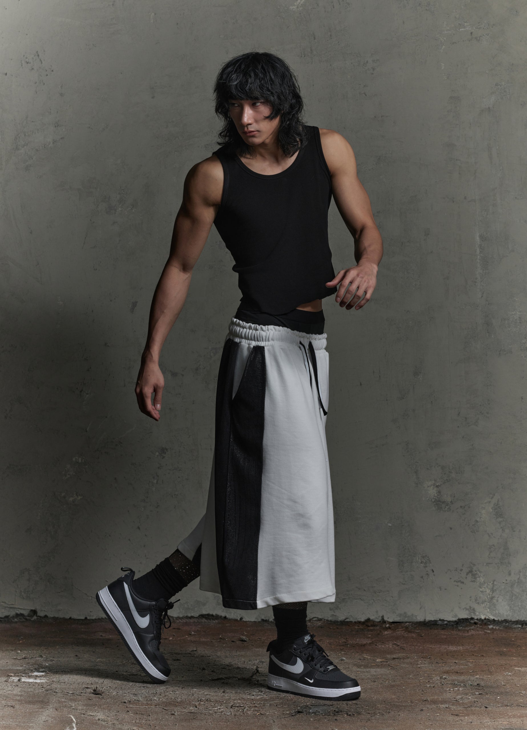 LOW FLOW SHORTS - WHITE&BLACK