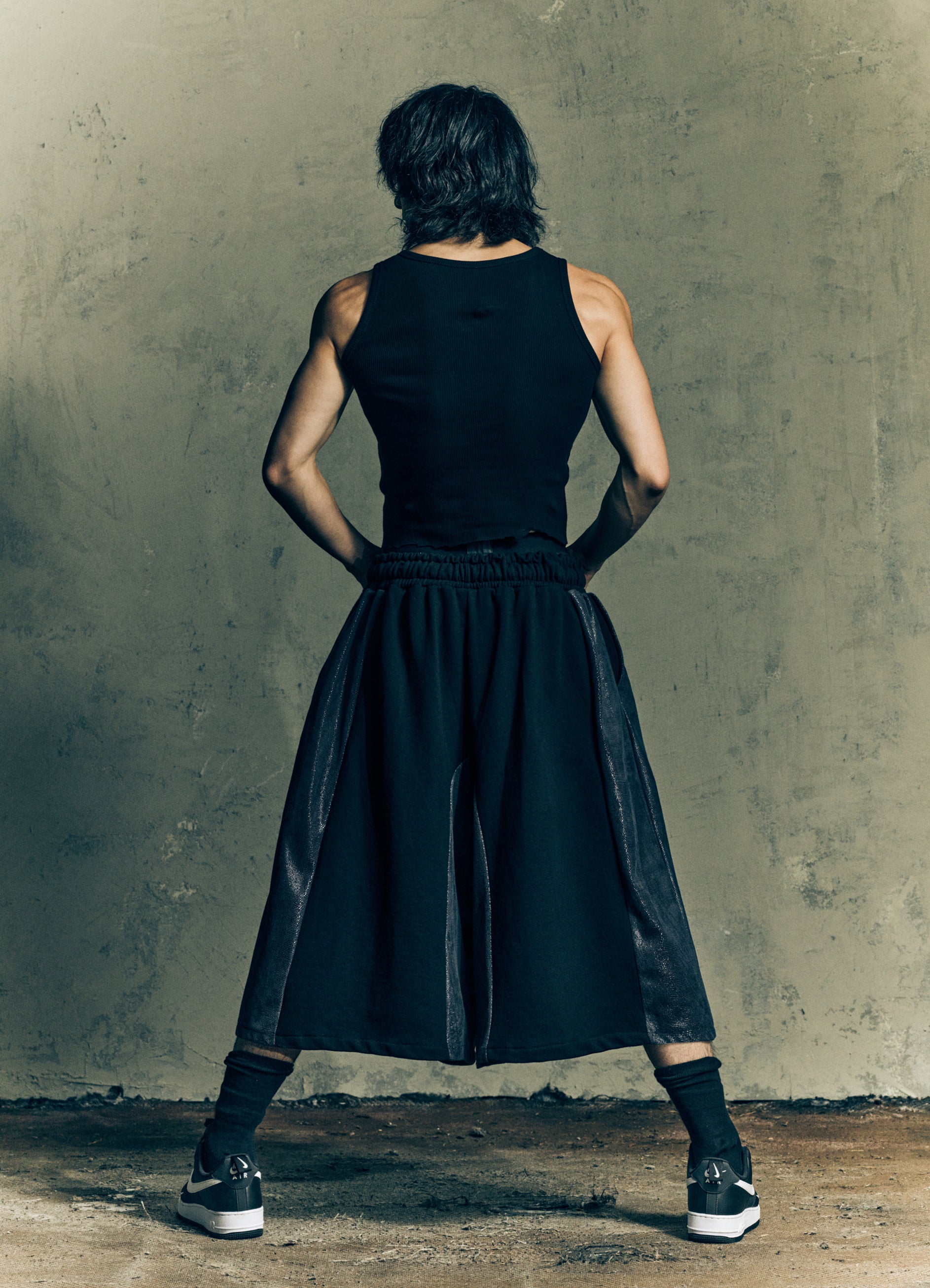 LOW FLOW SHORTS - BLACK