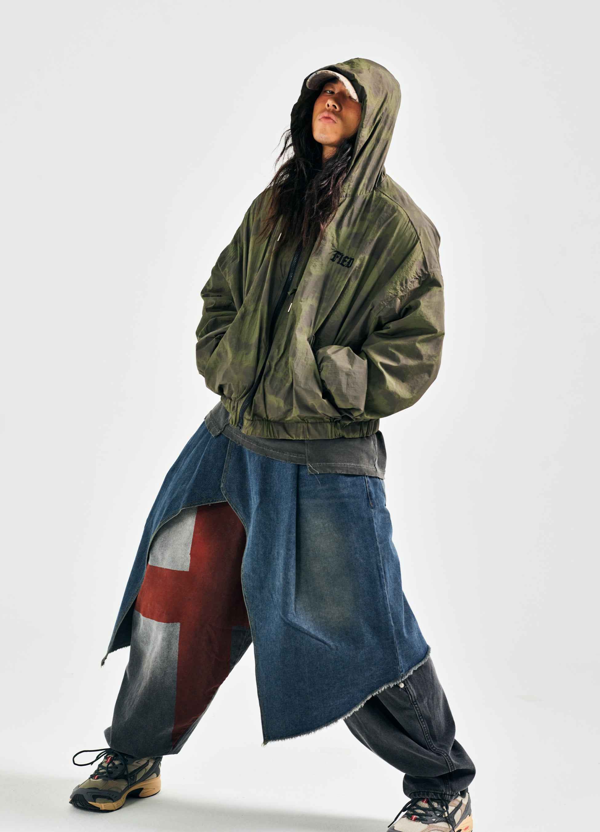 Cloud Windbreaker Khaki