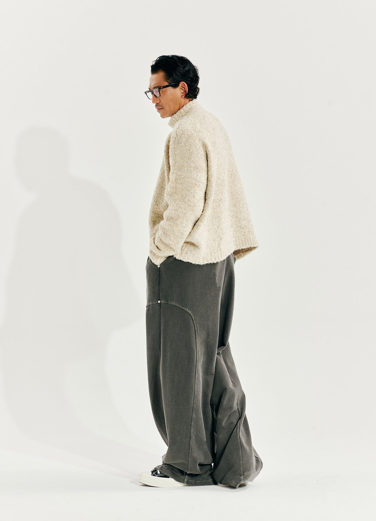 Frame Shoulder Boucle Knit