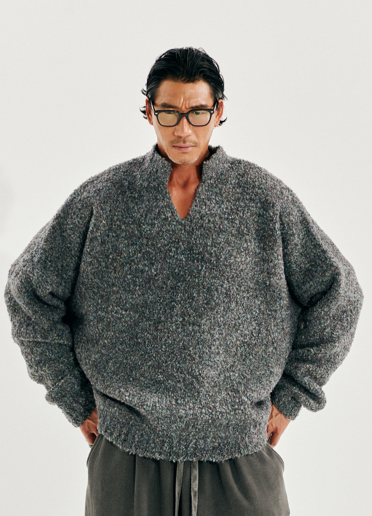 Frame Shoulder Boucle Knit - Charcoal
