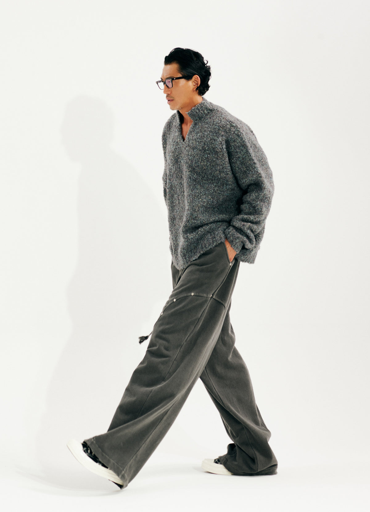 Frame Shoulder Boucle Knit - Charcoal